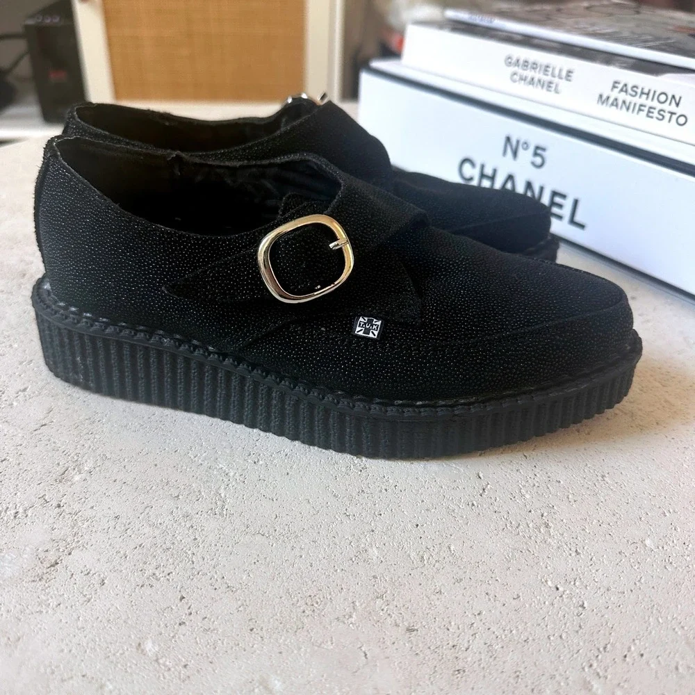 T.U.K Women's Black Monk Buckle Strap Creeper Leather Platform Loafers Size 5